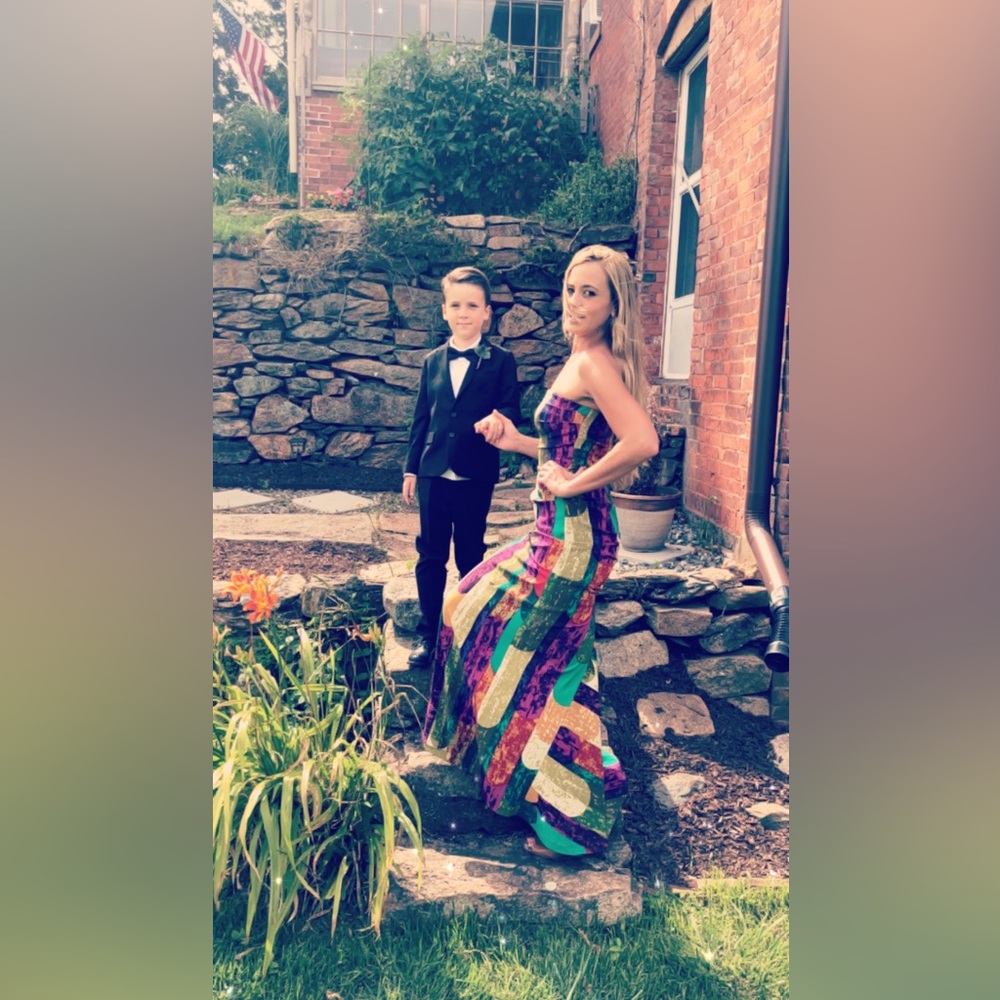 || NICOLE MILLER STRAPLESS GOWN || PROM DRESS ||Silk || Formal ||Multicolored - Picture 2 of 10